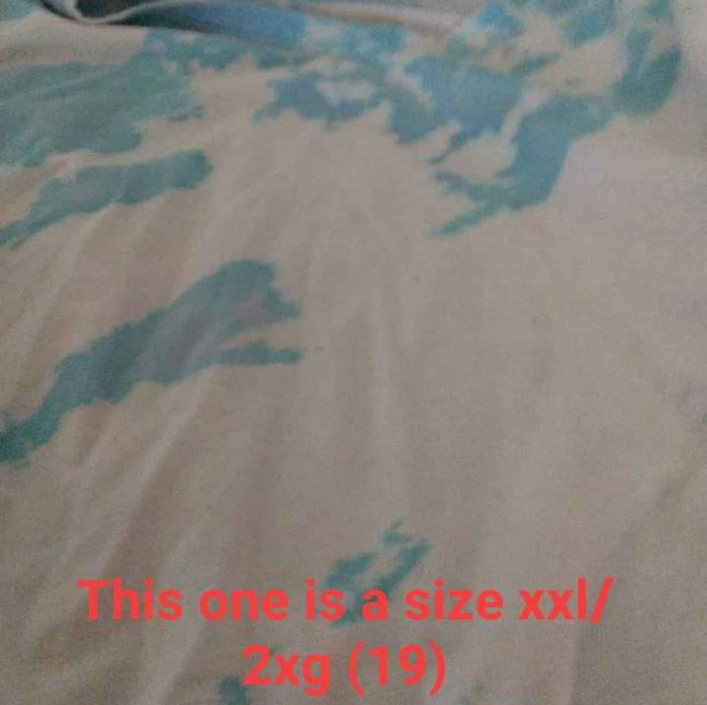 Tee shirts tie dye